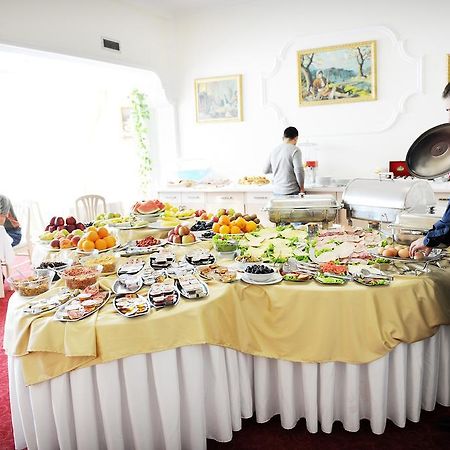Hotel Victory Priştine Dış mekan fotoğraf