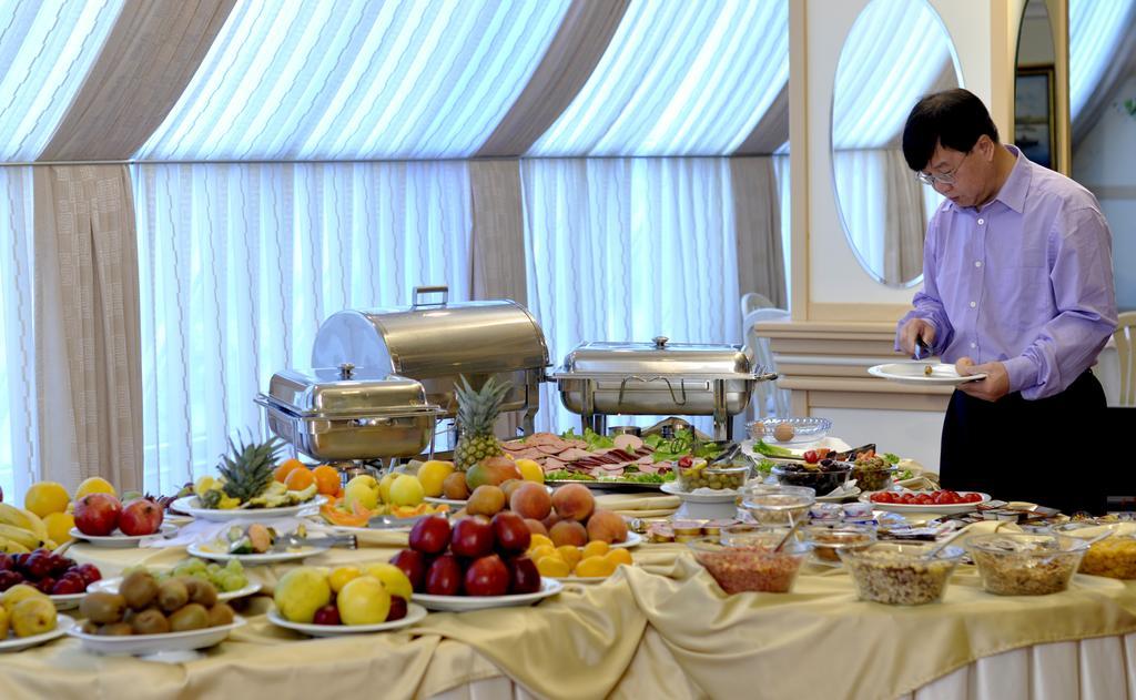 Hotel Victory Priştine Dış mekan fotoğraf